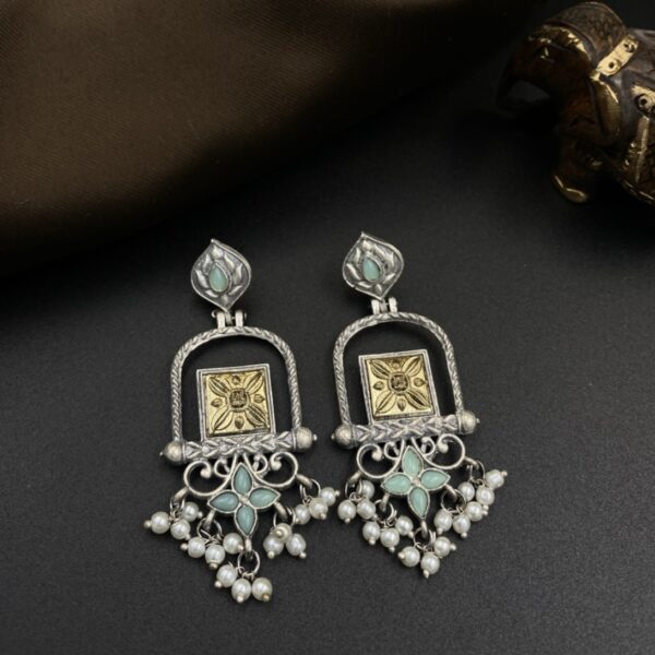 Jharokha Neerja - A Window to Royal Grace