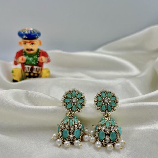 Masakali Firozi - Handcrafted Perfection with Luminous Pearls