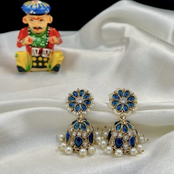 Masakali Neelam - Handcrafted Perfection with Luminous Pearls