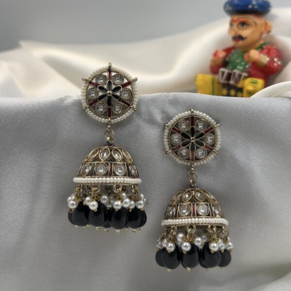 Noor-e-Siyah - The Sparkle of the Night