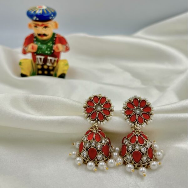 Masakali Laali - Handcrafted Perfection with Luminous Pearls