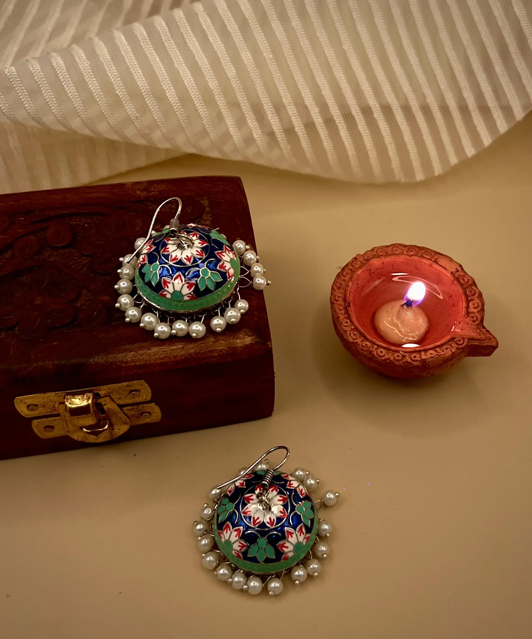 Meenakari 10 Hariyali Chulbuli - A Splash of Playful Charm - Image 1