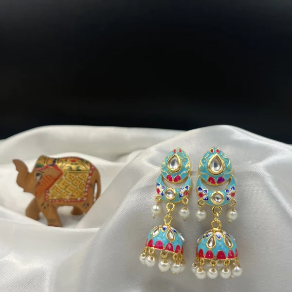 EVARA Neelam - A Contemporary and Chic Piece