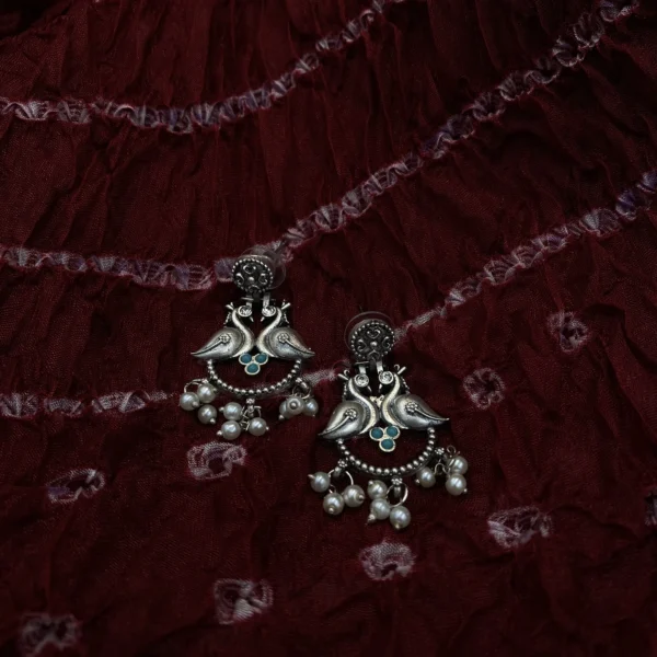 Mayur Manjari Neelakshi - A Dance of Grace and Pearls