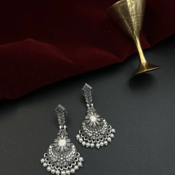 Lavani Rajani Prabha - Crowning Melody of Tradition