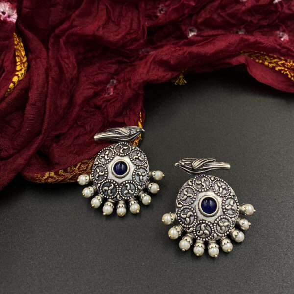 Pakshi Mandala Indraneel - A Circle of Serenity